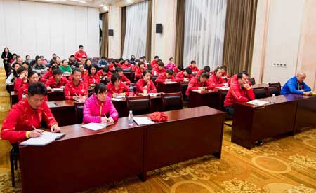 运动员教练员听讲座A.jpg